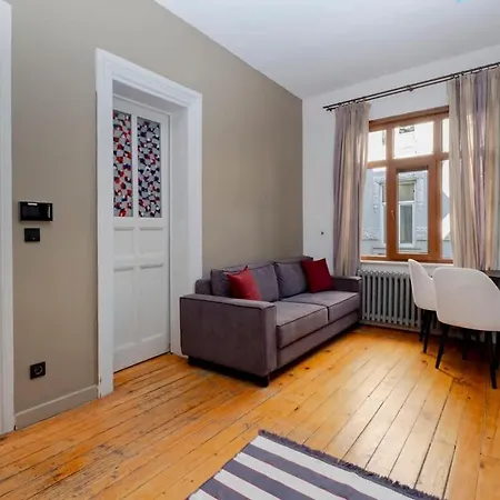 Cosy Historical Flat